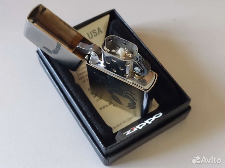 Зажигалка Zippo Scorpion Black 205