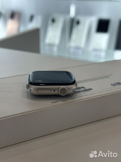 Apple watch 8 41mm Starlight