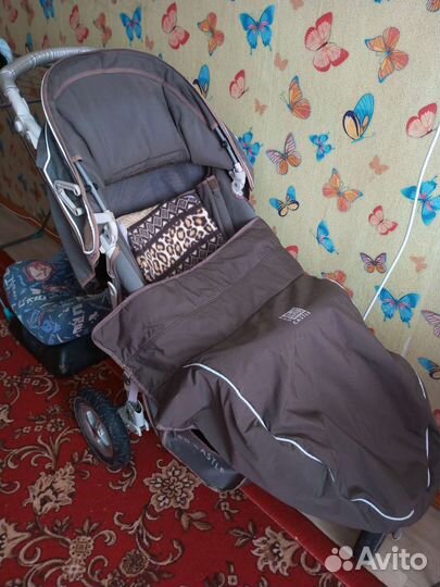 Прогулочная коляска red castle