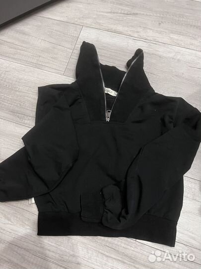 Свитер женский