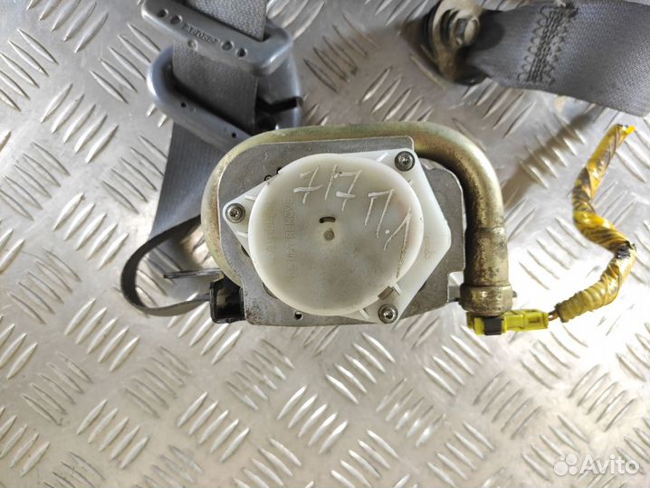 Ремень безопасности передний левый Daihatsu Atrai