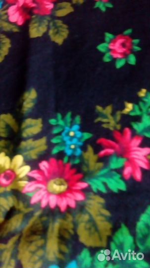 Старинная шаль из тонкой набивной шерсти 60- е год