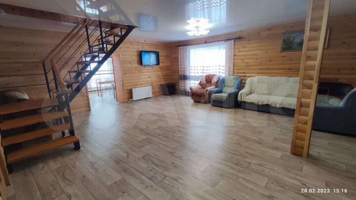 Коттедж 180 м² на участке 15 сот.