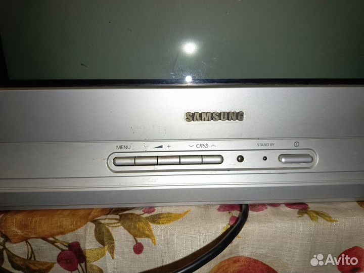 Телевизор samsung