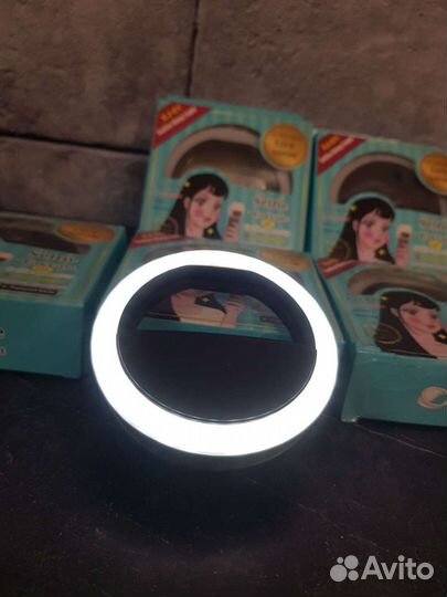 Кольцевая лампа