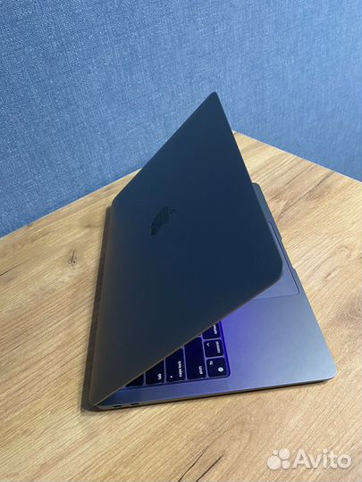 Apple MacBook air 13 m1 2020 8gb 256 gb (Идеал)