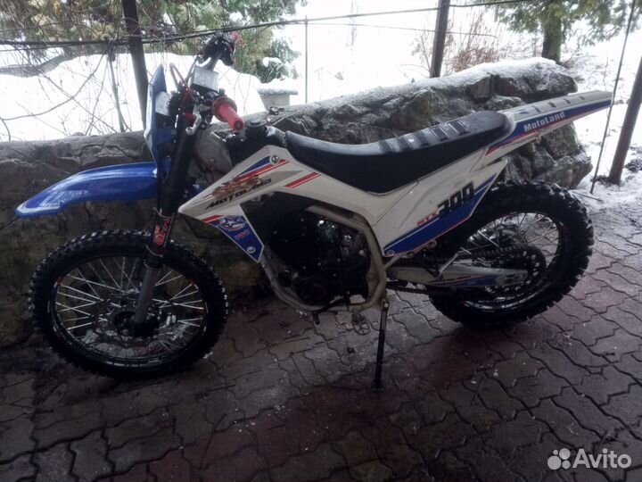 Мотолэнд 300