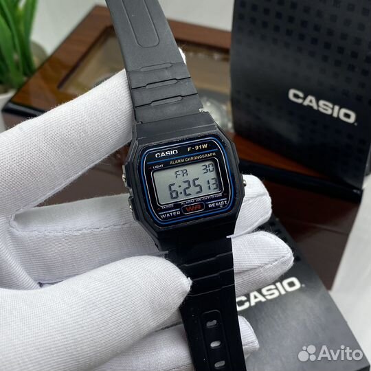 Часы Casio illuminator