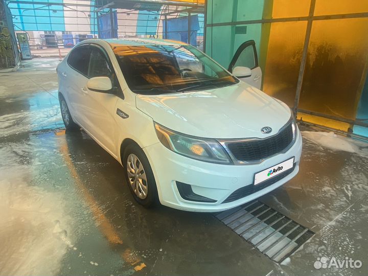 Kia Rio 1.4 AT, 2015, 371 458 км
