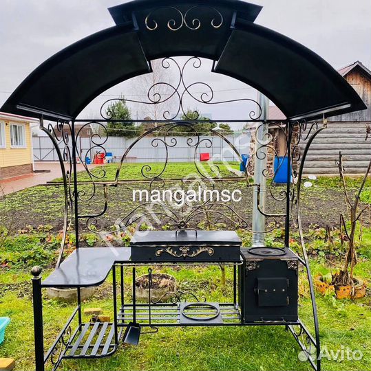 Мангал с крышей