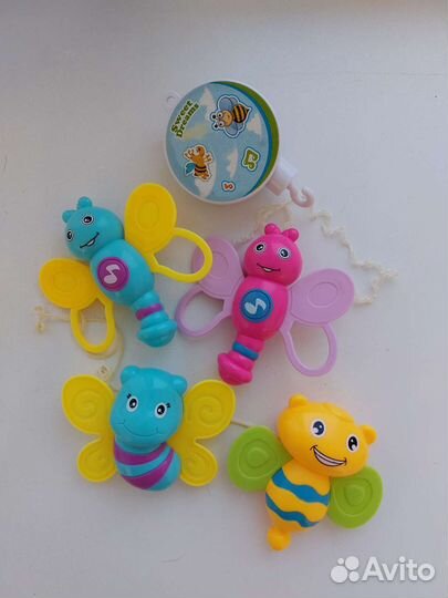 Мобиль на кроватку (2 комплекта игрушек)