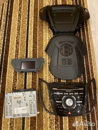 Магнитола на Ford kuga 2