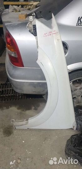 Крыло переднее Subaru legacy