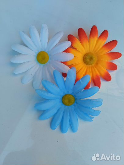 Ритуальные цветы головы