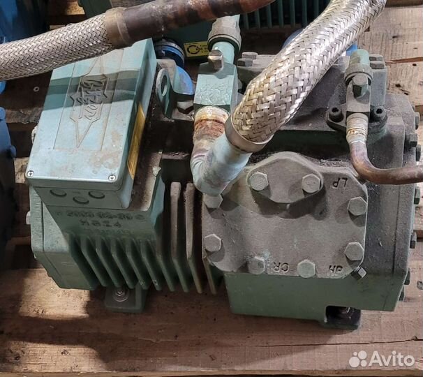 Поршневой компрессор Bitzer 4EC-4.2Y-40S