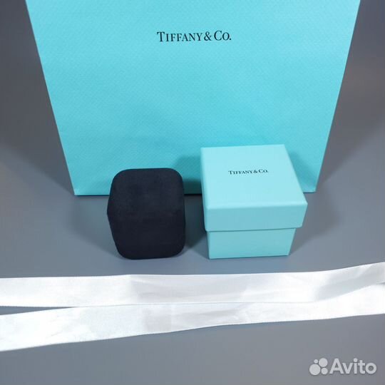 Коробка Tiffany для кольца