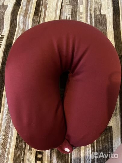 Подушка под шею дорожная