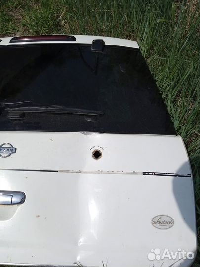 Даерь багажника nissan cube z10