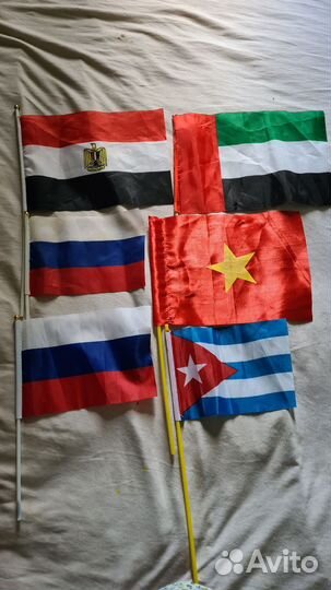 Флаги разных стран