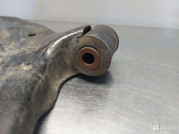 Рычаг подвески передний левый Nissan Note E11