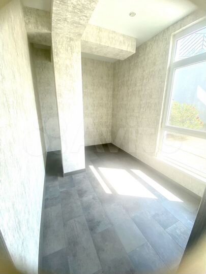 2-к. квартира, 40 м², 1/3 эт.