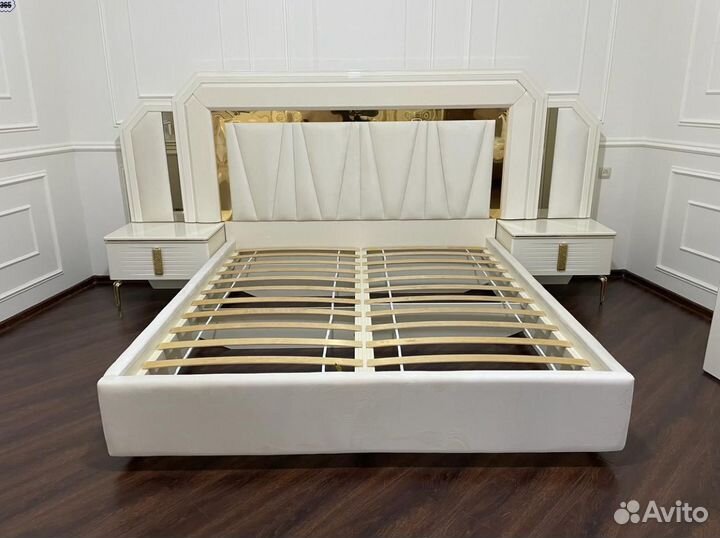 Спальный гарнитур. Доставка