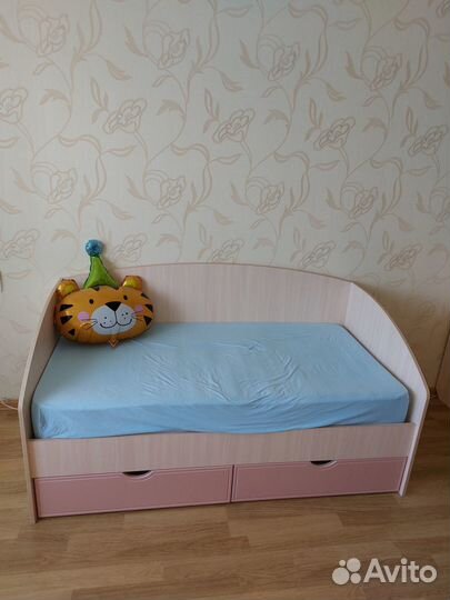 Продам детскую мебель