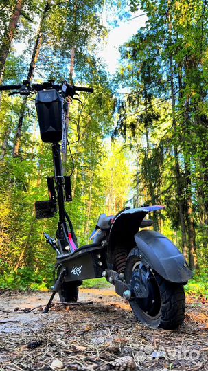 Электросамокат syccyba m10