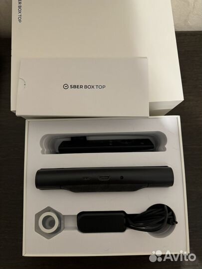 Цифровая смарт тв приставка SberBox TOP