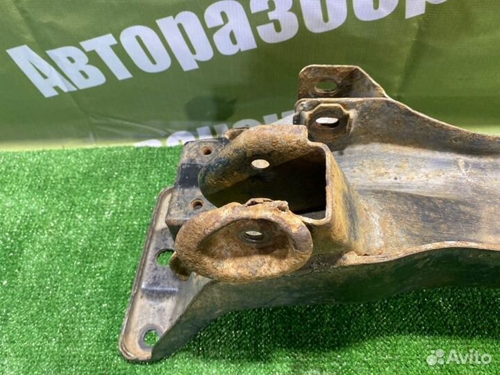 Балка подвески задняя Hyundai Sonata EF G4GC