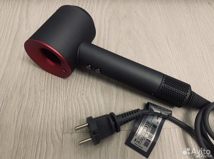 Оригинальный фен Dyson Supersonic HD07