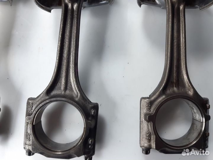 Шатун с поршнем Volkswagen Passat B6 2.0 FSI BVY