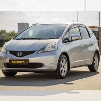 Honda Fit 1.3 CVT, 2009, 137 000 км, с пробегом, цена 715 000 руб.