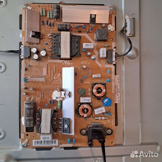 Продам с телевизора samsung ue48j6500au
