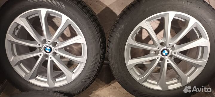 R20 Nokian Tyres Hakkapeliitta 9 SUV 255/55, PCD 5x114.3 DIA 66.6