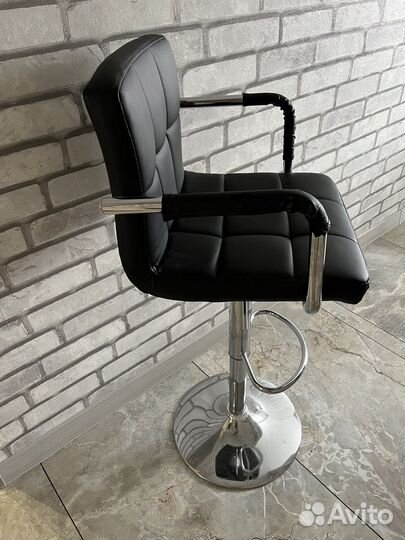 Парикмахерское кресло
