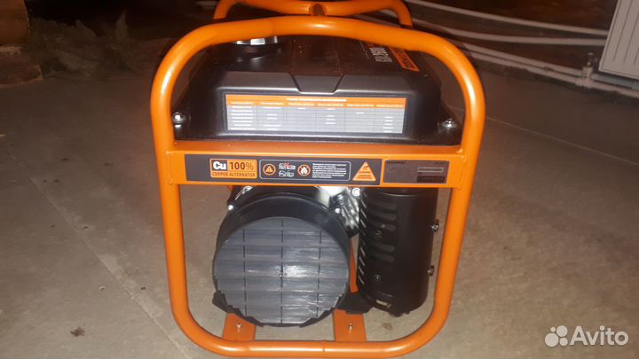 Инверторный бензогенератор