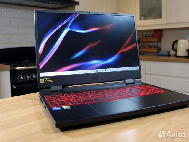 Ноутбук игровой на кровати. Acer predator 17. Игровой ноутбук в калининграде. Acer predator 17 (g9-793). Игровой ноутбук 2018 реклама.