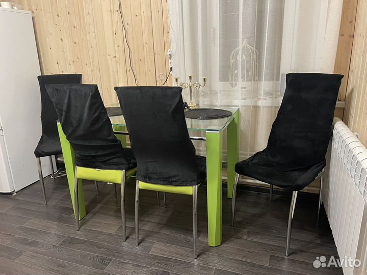 Кухонный стол