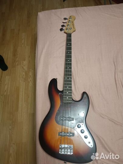 Бас гитара photogenic