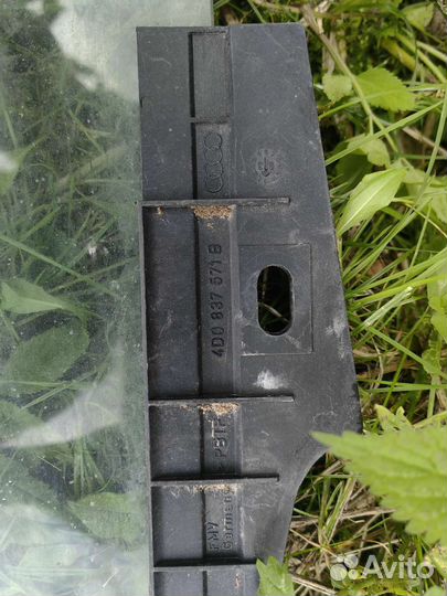 Стекло переднее и заднее от Аудио 100(селедка)