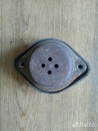 Опора кпп Audi A4 B5