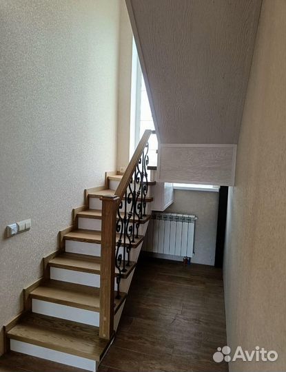 Лестница на металлокаркасе