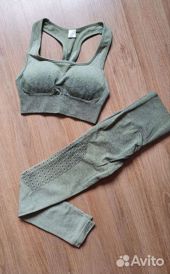 Спортивный костюм