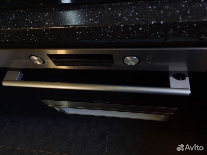 Духовой шкаф с свч Samsung FQ159STR