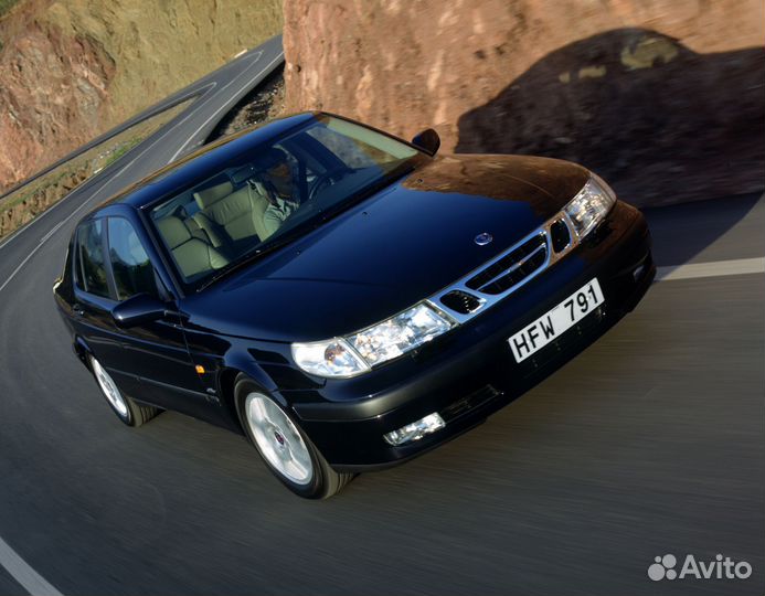 Лобовое стекло Сааб 9-5