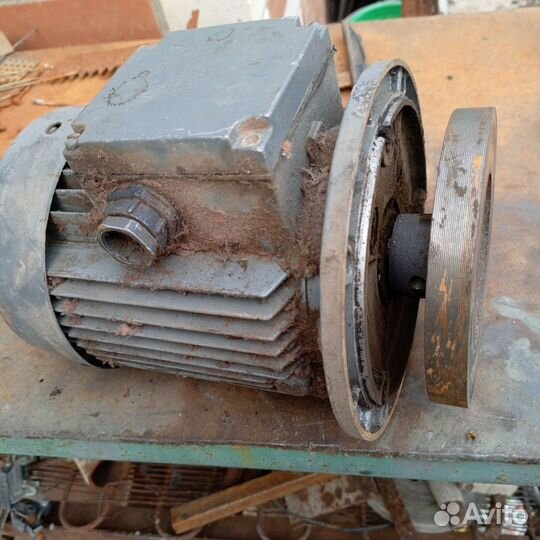 Электродвигатель 0.37 квт 3000 об 380/220в