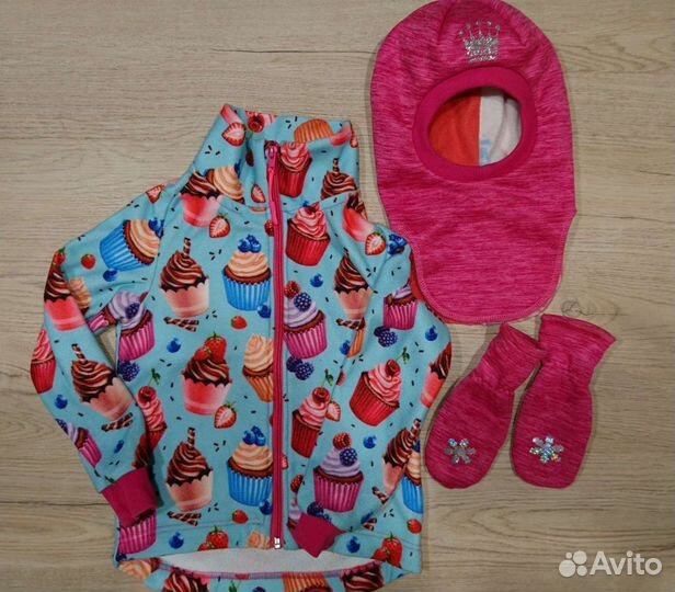 Поддева флисовая, шлем, варежки