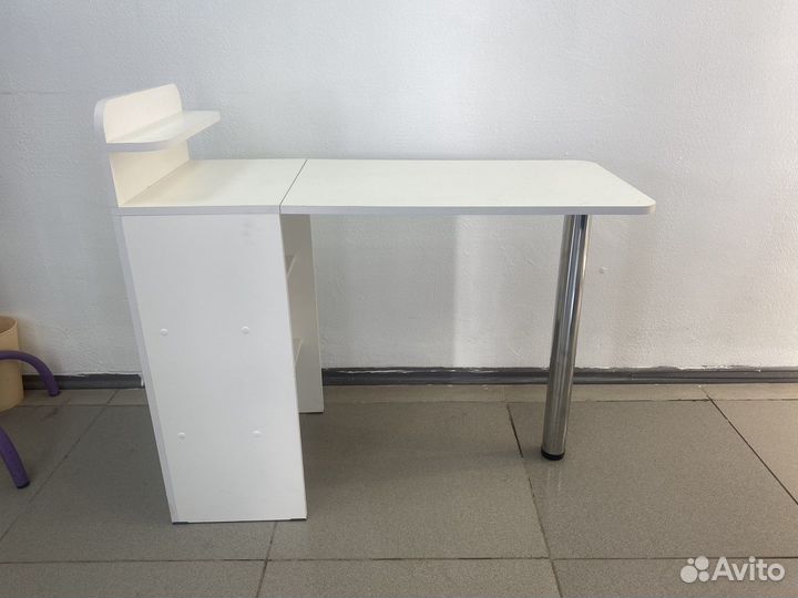 Маникюрный стол складной бу