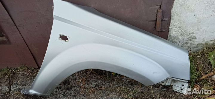 Правое переднее крыло nissan X-trail